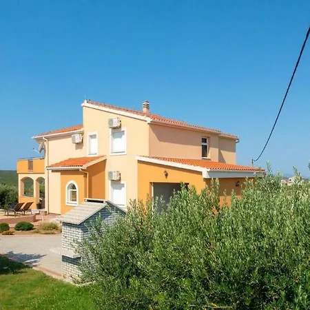 Andrea With Private Heathed Pool ヴィラ *