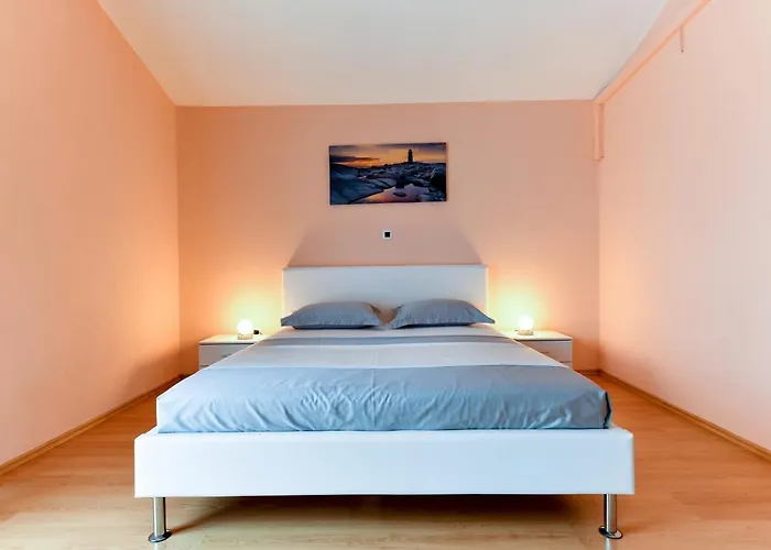 Вилла Andrea With Private Heathed Pool