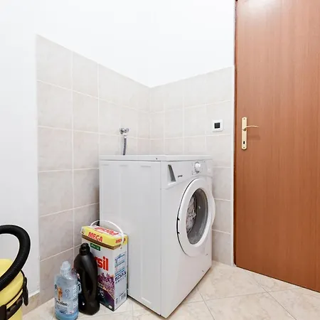 Villa Andrea With Private Heathed Pool *