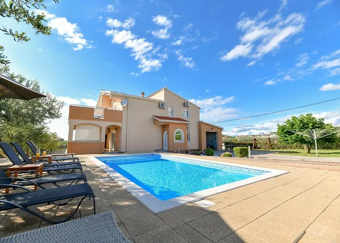 Andrea With Private Heathed Pool Villa *